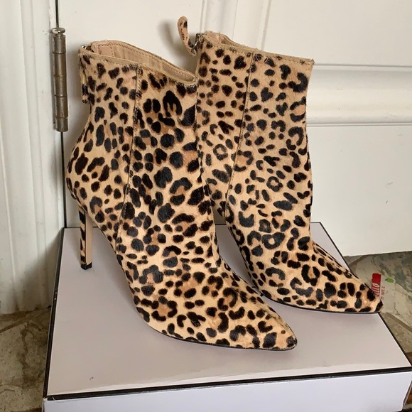 Steve Madden Shoes - Steve Madden calf hair bootie boot